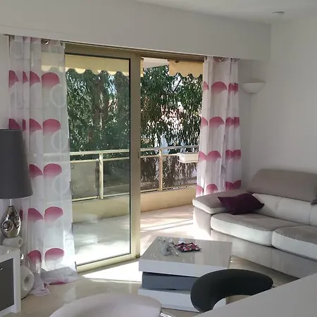 Roc Et Galets Apartment *